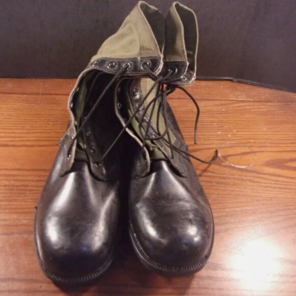 DEC 1966 BATA VIETNAM ERA SPIKE PROTECTIVE COMBAT sz14N JUNGLE BOOTS SI 460 1960S BATA VIETNAM SPIKE PROTECTIVE GREEN JUNGLE BOOTS 13  main image 3